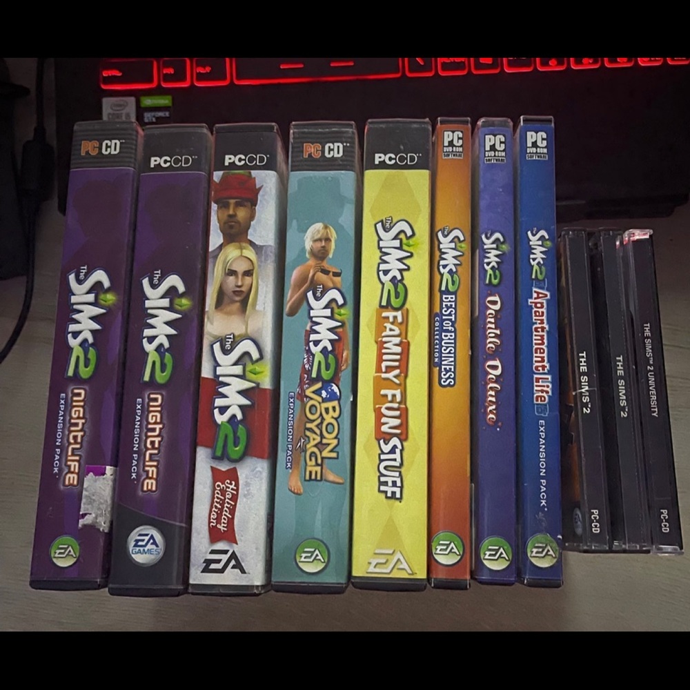 The Sims 2 Lot PC Discs